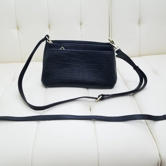 Doris & Jacky Alligator-Embossed Leather Shoulder Bag - Picture 9 of 16